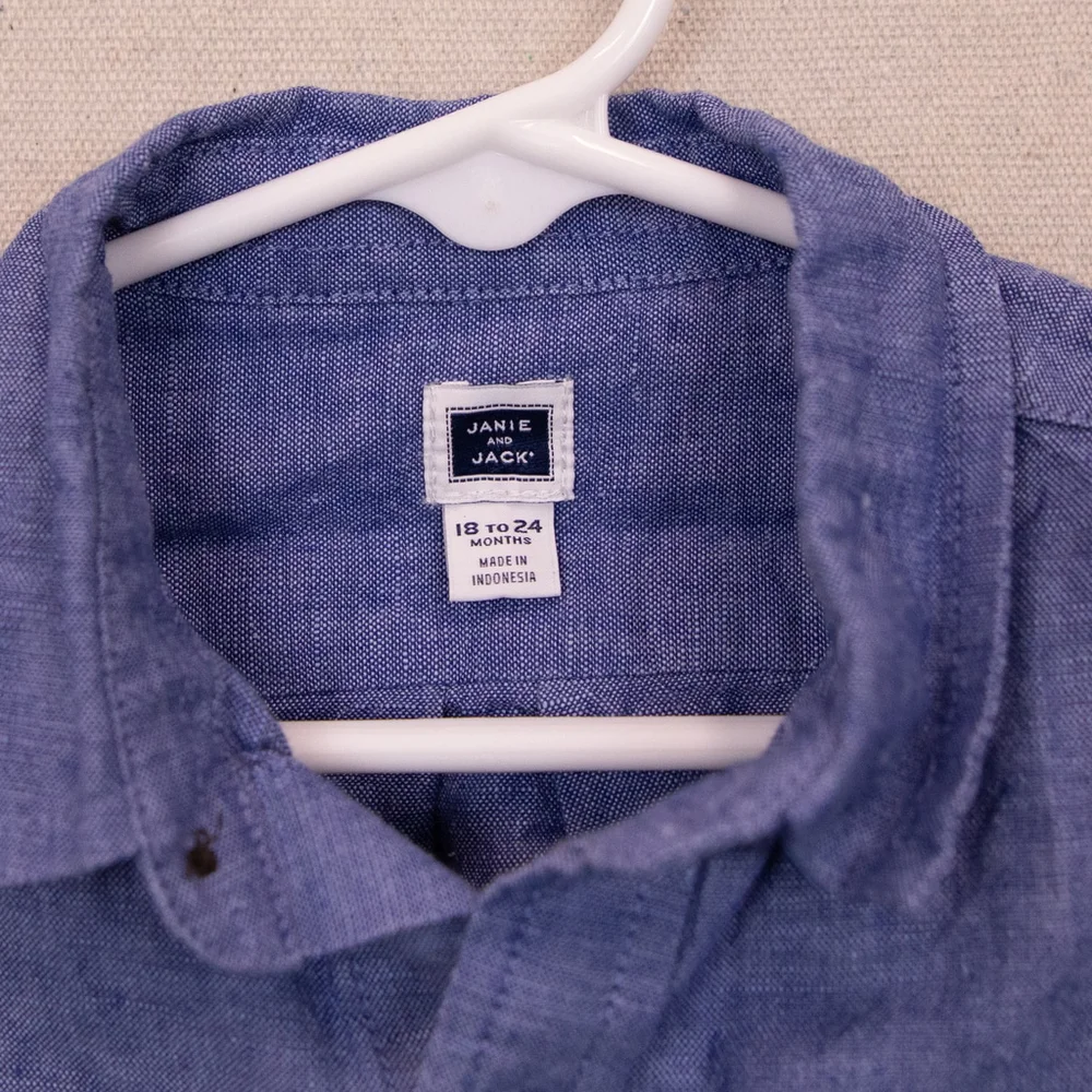 Boys Janie and Jack linen blend blue button up shirt-18-24 M